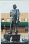 hill_statue.jpg (67480 bytes)