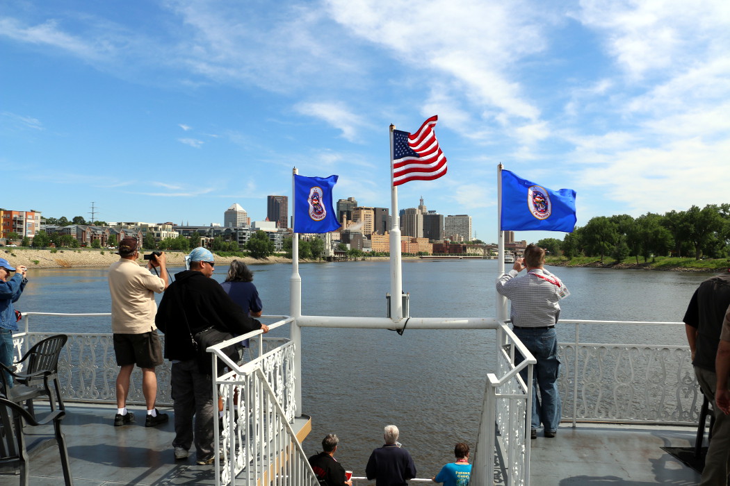 Approaching St. Paul on the Padelford Riverboat